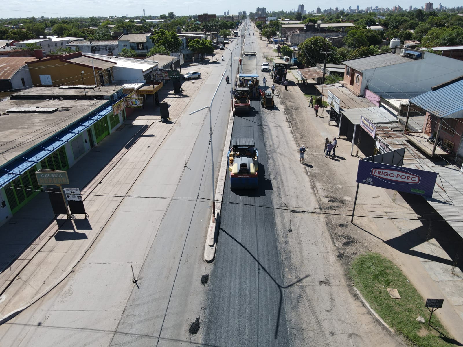 Vialidad ejecuta la repavimentación de la avenida Castelli